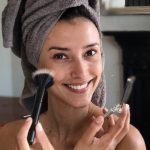 Types of makeup brushes and how to use them