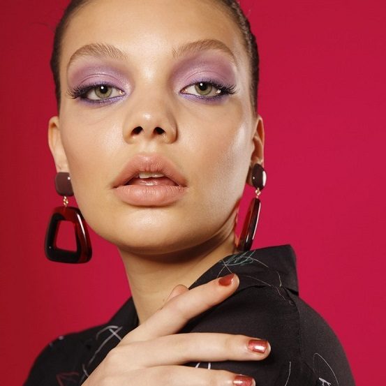 female wearing pink eyeshadow female wearing pink eyeshadow