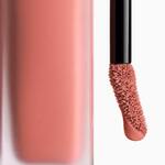 CHANEL ROUGE ALLURE LIQUID VELVET Der Intensive Matte Fluid-Lippenstift mit Ultra-Langem Halt 3 of 6 Der Intensive Matte Fluid-Lippenstift mit Ultra-Langem Halt