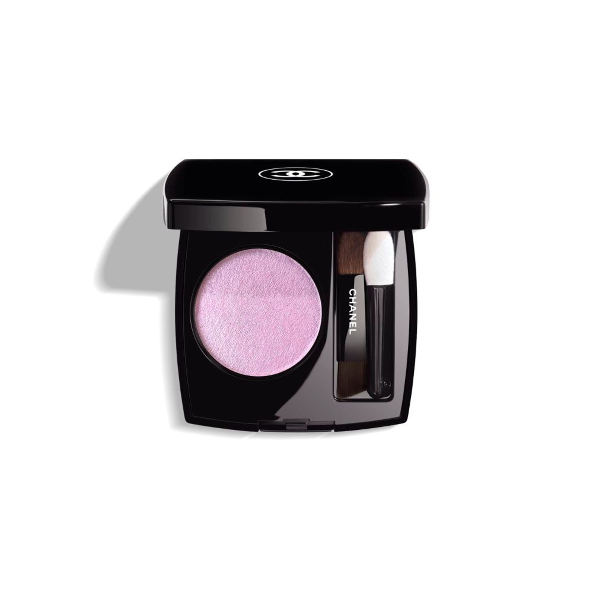 CHANEL OMBRE ESSENTIELLE VIELSEITIGER UND LANGANHALTENDER LIDSCHATTEN 1 of 8