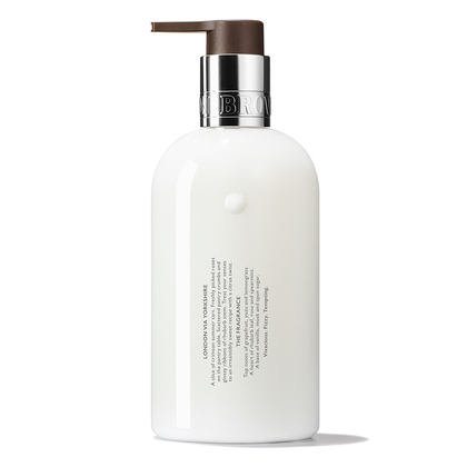 300 ML undefined RHUBARB&ROSE Handlotion  1 of 3 