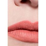 CHANEL ROUGE ALLURE VELVET Mattierender Lippenstift mit hoher Farbintensität 6 of 6 Mattierender Lippenstift mit hoher Farbintensität