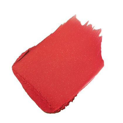Mattierender Lippenstift mit hoher Farbintensität
