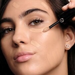 Armani Luminous Silk Multi-Purpose Glow Concealer Concealer 2 of 8 Concealer