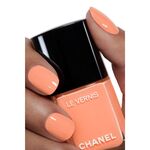 CHANEL LE VERNIS NAGELLACK – FARBE UND GLANZ MIT LANGEM HALT 5 of 6 NAGELLACK – FARBE UND GLANZ MIT LANGEM HALT