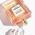 200 ML CHANEL COCO MADEMOISELLE INTENSE Eau de Parfum Intense 3 of 4 Eau de Parfum Intense