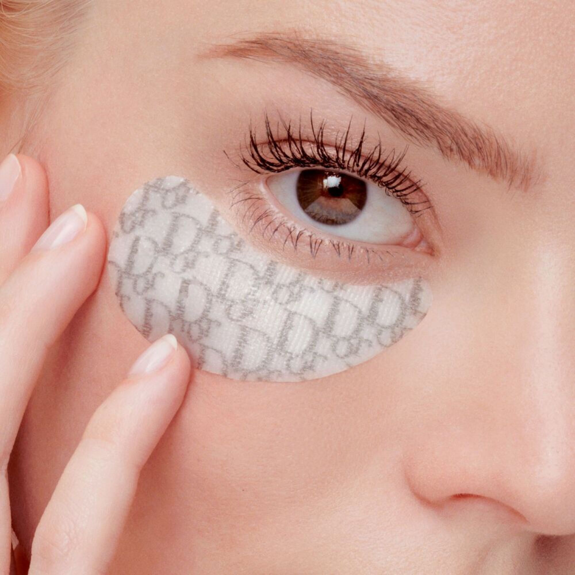 Feuchtigkeitsspendende Patches für die Augenpartie