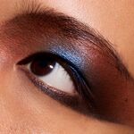  MAC DAZZLESHADOW STICK DAZZLESHADOW EYESHADOW STICK  2 of 5 DAZZLESHADOW EYESHADOW STICK