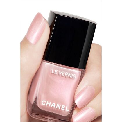 13 ML CHANEL CC SOMMERLOOK 24 Nagellack  1 of 5 