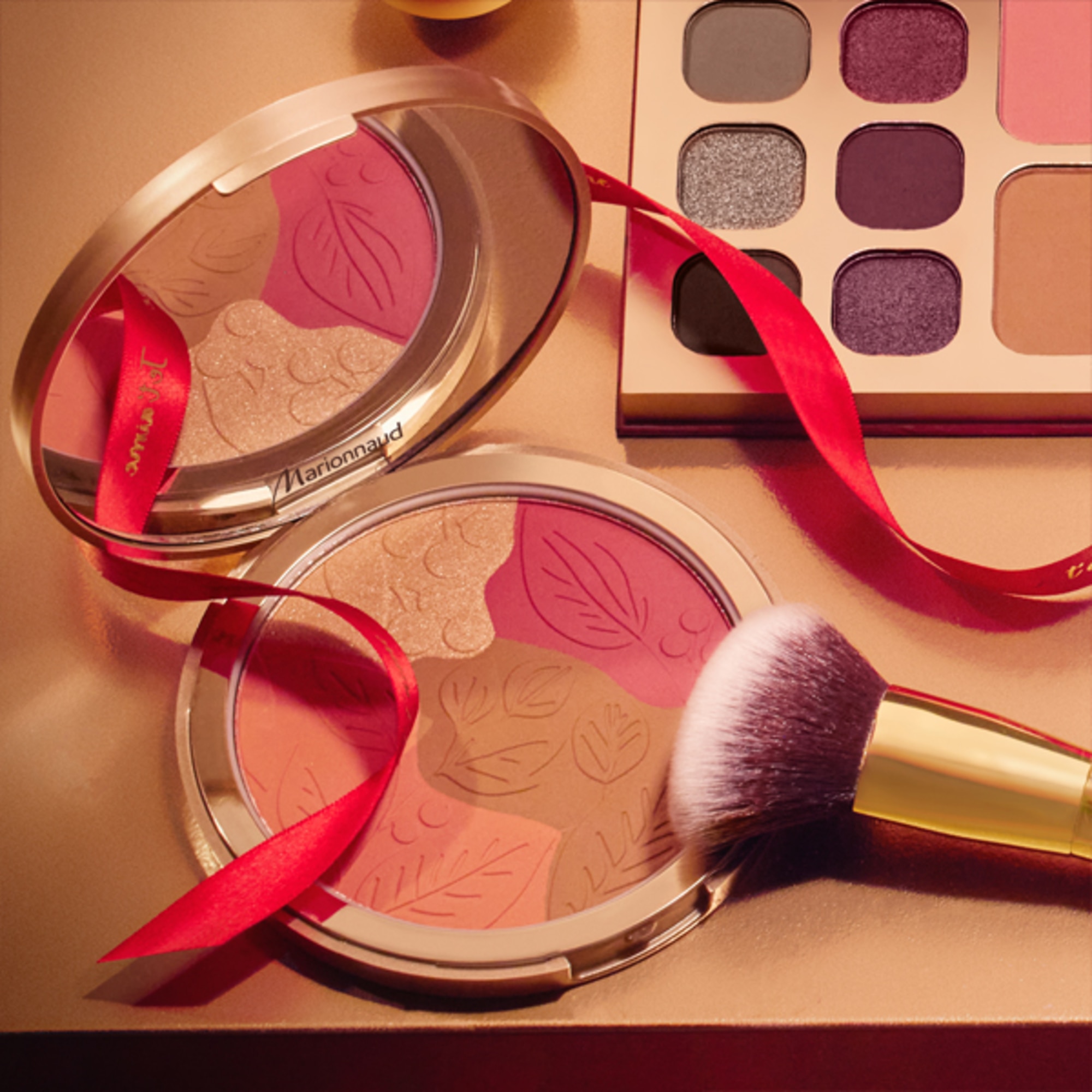 Die Puderdose für Strahlende Haut