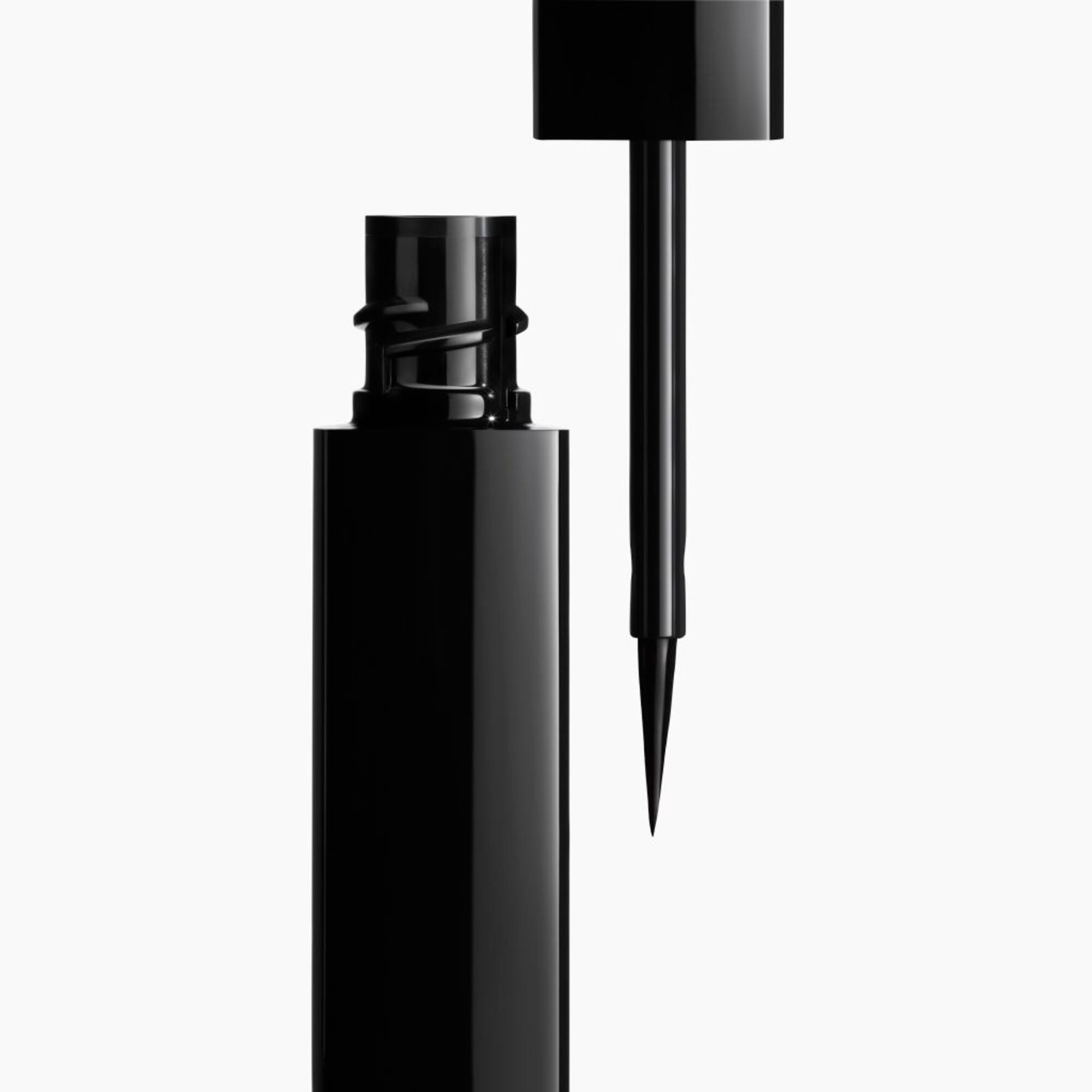 CHANEL LE LINER DE CHANEL CC EYEL 512 BLACK 3 of 6 CC EYEL 512 BLACK