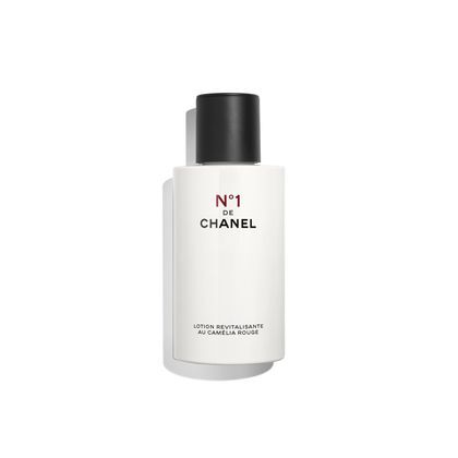 150 ML CHANEL N°1 DE CHANEL Revitalisierende, aufpolsternde Lotion  1 of 2 