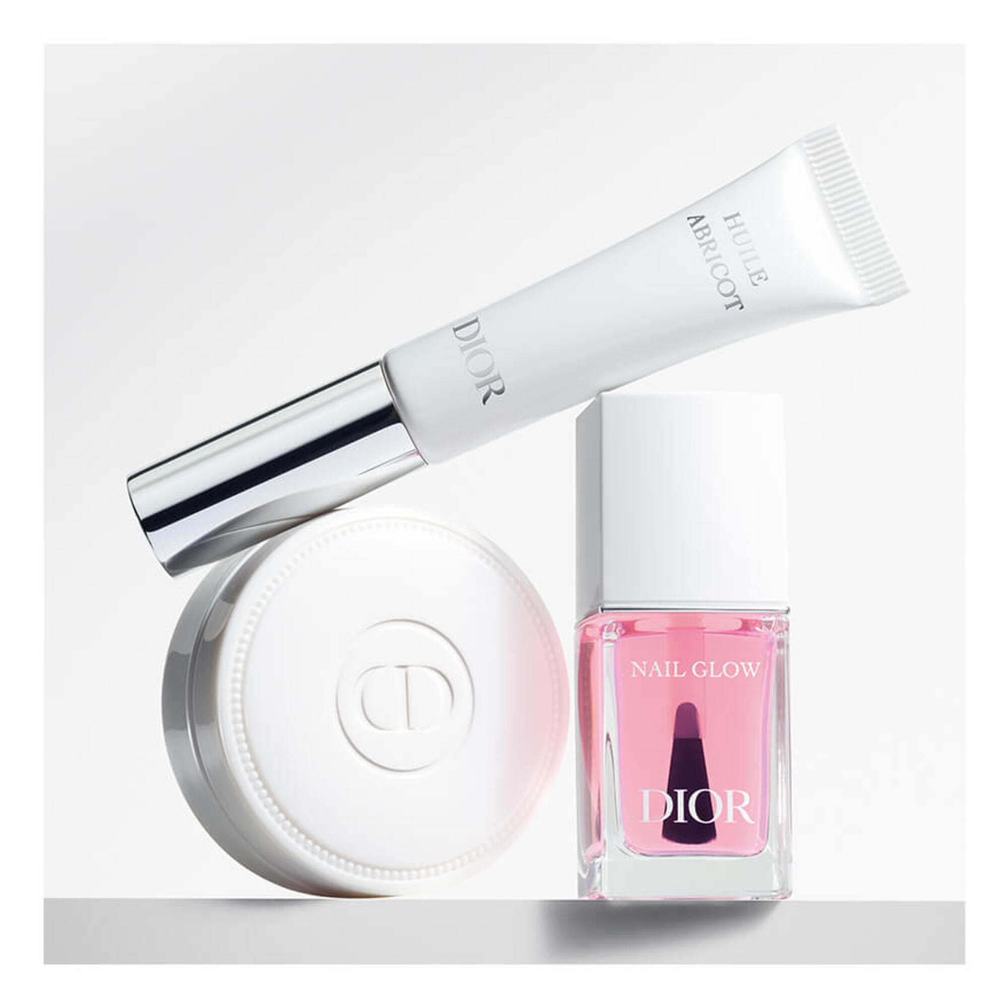 Öl für Nägel und Nagelhaut