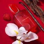 100 ML Armani Sì Passione Red Bloom Eau de Parfum 4 of 7 Eau de Parfum