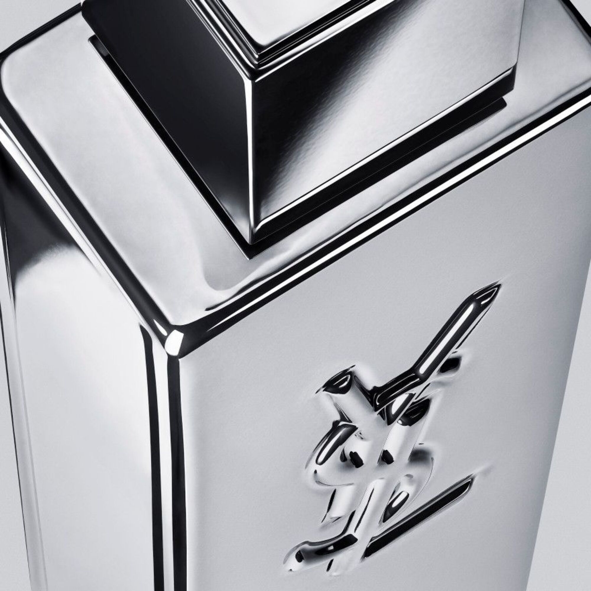 100 ML Yves Saint Laurent MYSLF L'ABSOLU Eau de Parfum  1 of 7 