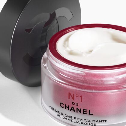 50 G CHANEL N°1 DE CHANEL CREME Reichhaltige Revitalisierende Creme - Nachfüllung  1 of 3 