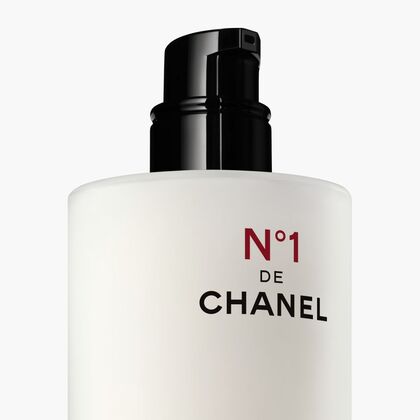 100 ML CHANEL N°1 DE CHANEL Revitalisierende Essenzlotion  1 of 3 