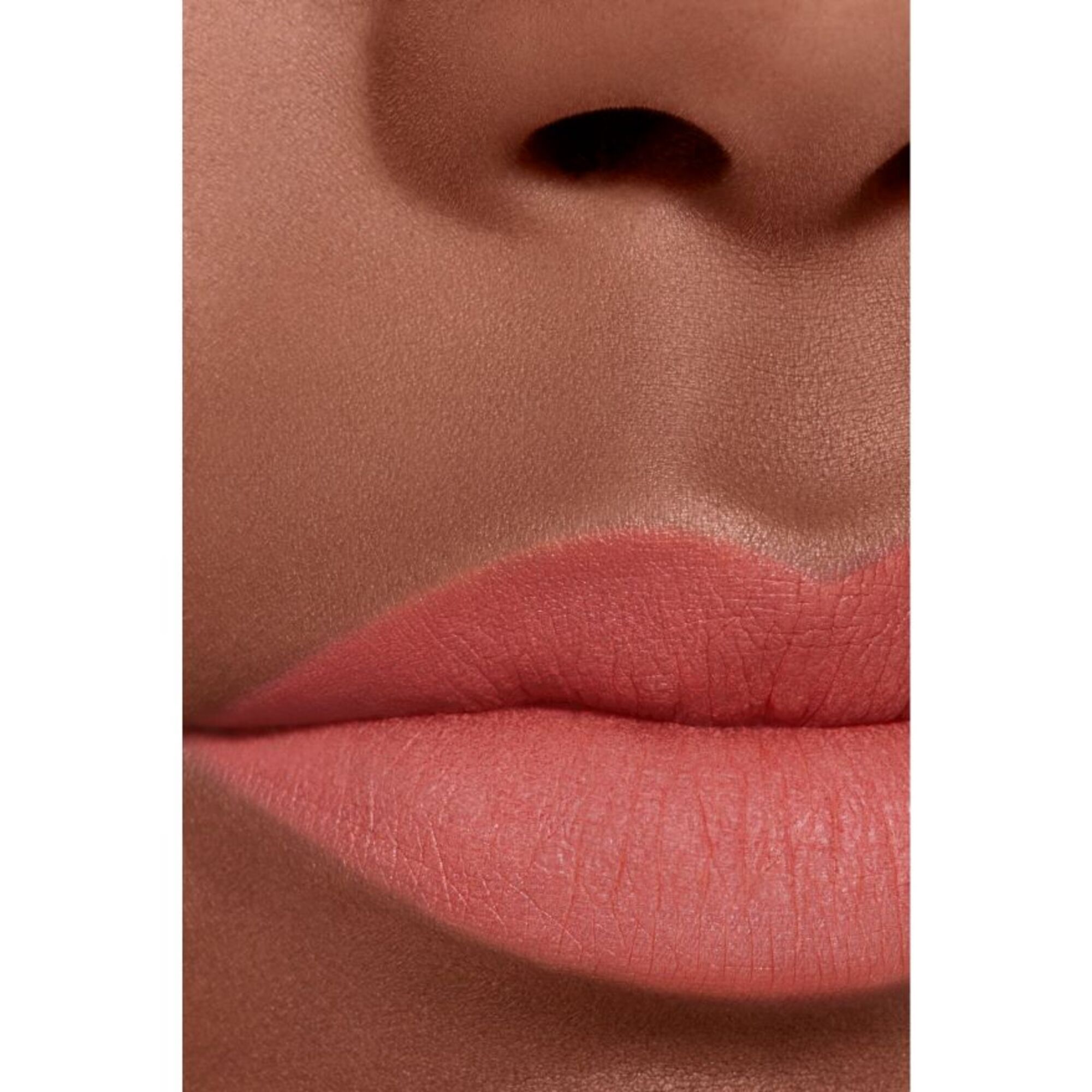 CHANEL ROUGE ALLURE LIQUID VELVET Der Intensive Matte Fluid-Lippenstift mit Ultra-Langem Halt 1 of 6