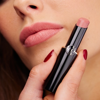 Satinierter Lippenstift