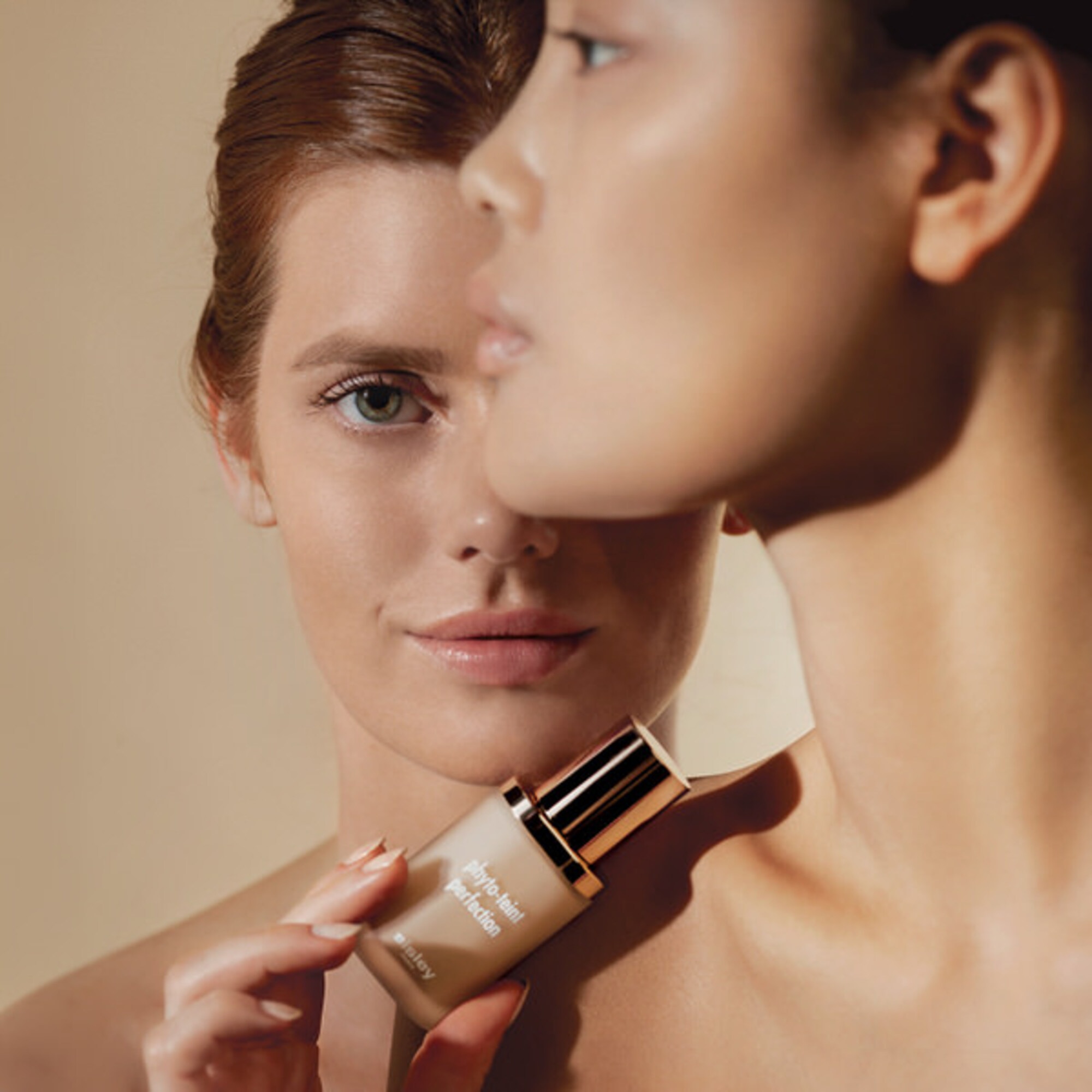 Mattierende Foundation mit hoher Deckkraft