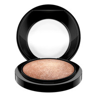  MAC MINERALIZE SKINFINISH Highlighting Puder  1 of 2 