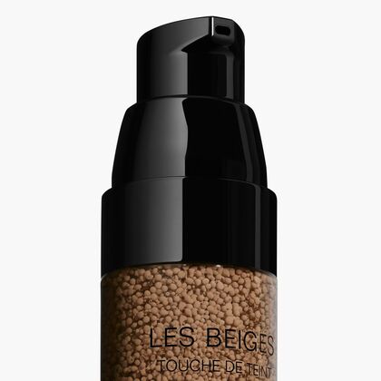 Vielseitiges Make-up mit Mikrokapsel-Pigmenten