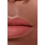 CHANEL ROUGE ALLURE VELVET Mattierender Lippenstift mit hoher Farbintensität 5 of 6 Mattierender Lippenstift mit hoher Farbintensität
