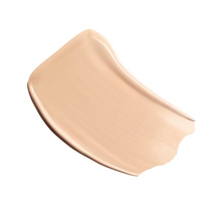 FOUNDATION MIT WEICHZEICHNEREFFEKT. SAMTIG-MATTES FINISH.