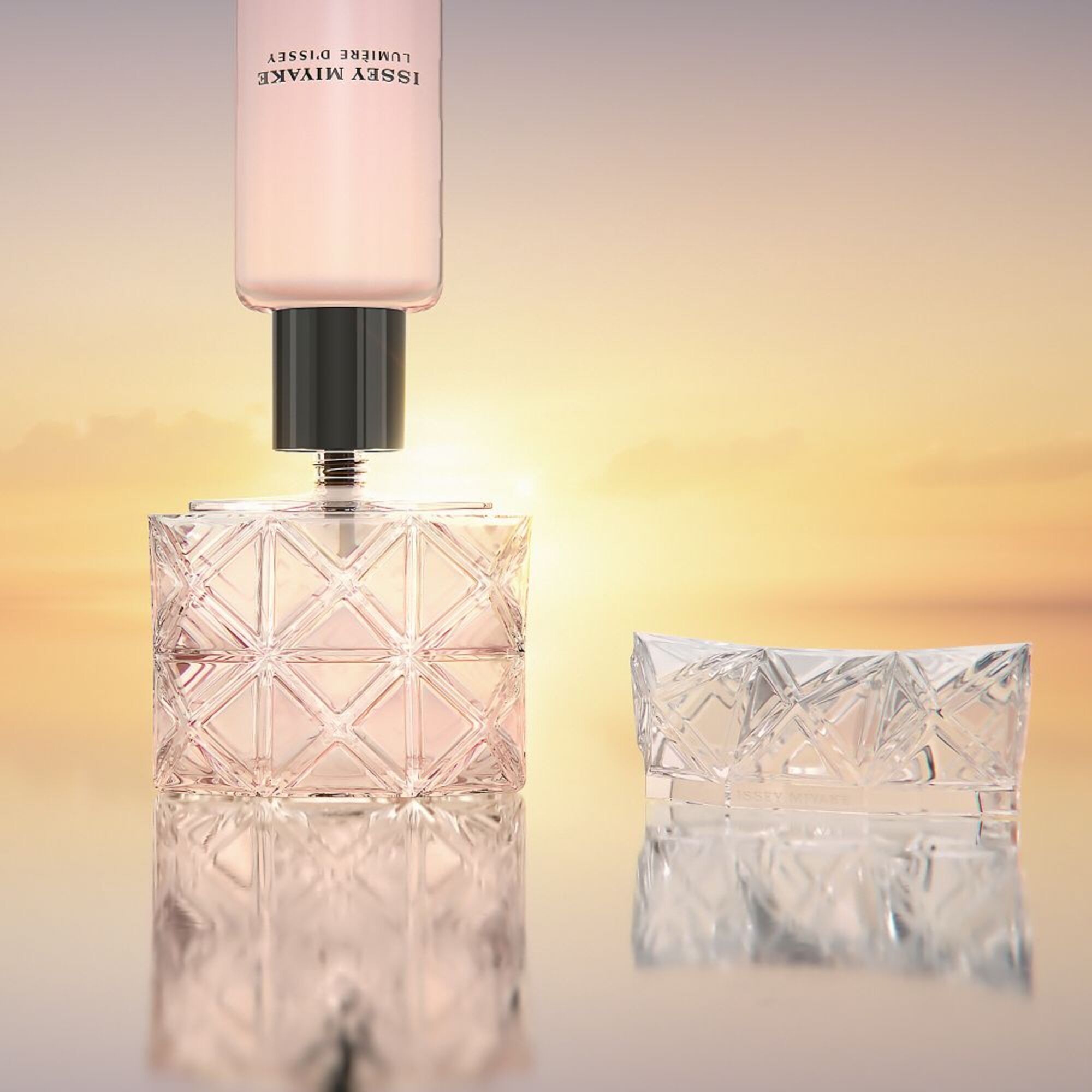 150 ML Issey Miyake LUMIÈRE D'ISSEY MIYAKE LUMIÈRE D'ISSEY EDP  1 of 6 