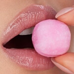 Yves Saint Laurent LOVESHINE LIP YSL LIPGL. 18 BUBBLE GUM CANDY  4 of 5 YSL LIPGL. 18 BUBBLE GUM CANDY