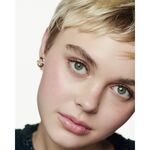 8 G CHANEL BAUME ESSENTIEL CC BLUSH CUTE B  6 of 8 CC BLUSH CUTE B