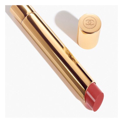 Farbintensiver Lippenstift