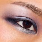  MAC DAZZLESHADOW STICK DAZZLESHADOW EYESHADOW STICK  2 of 5 DAZZLESHADOW EYESHADOW STICK