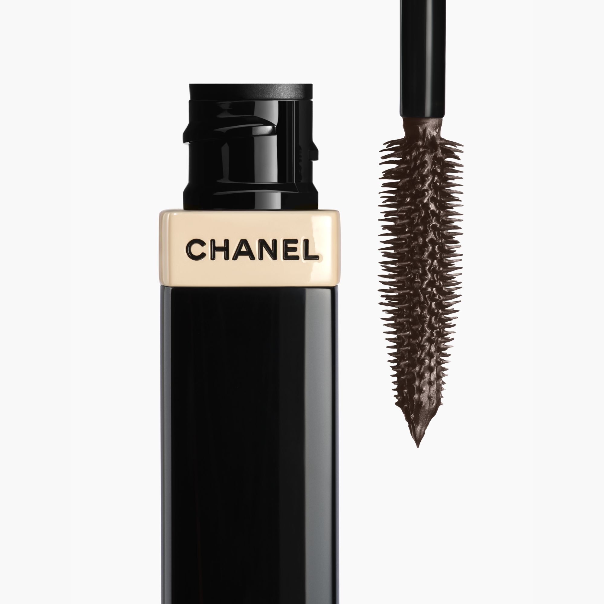 CHANEL LES BEIGES MASCARA Mascara 1 of 8