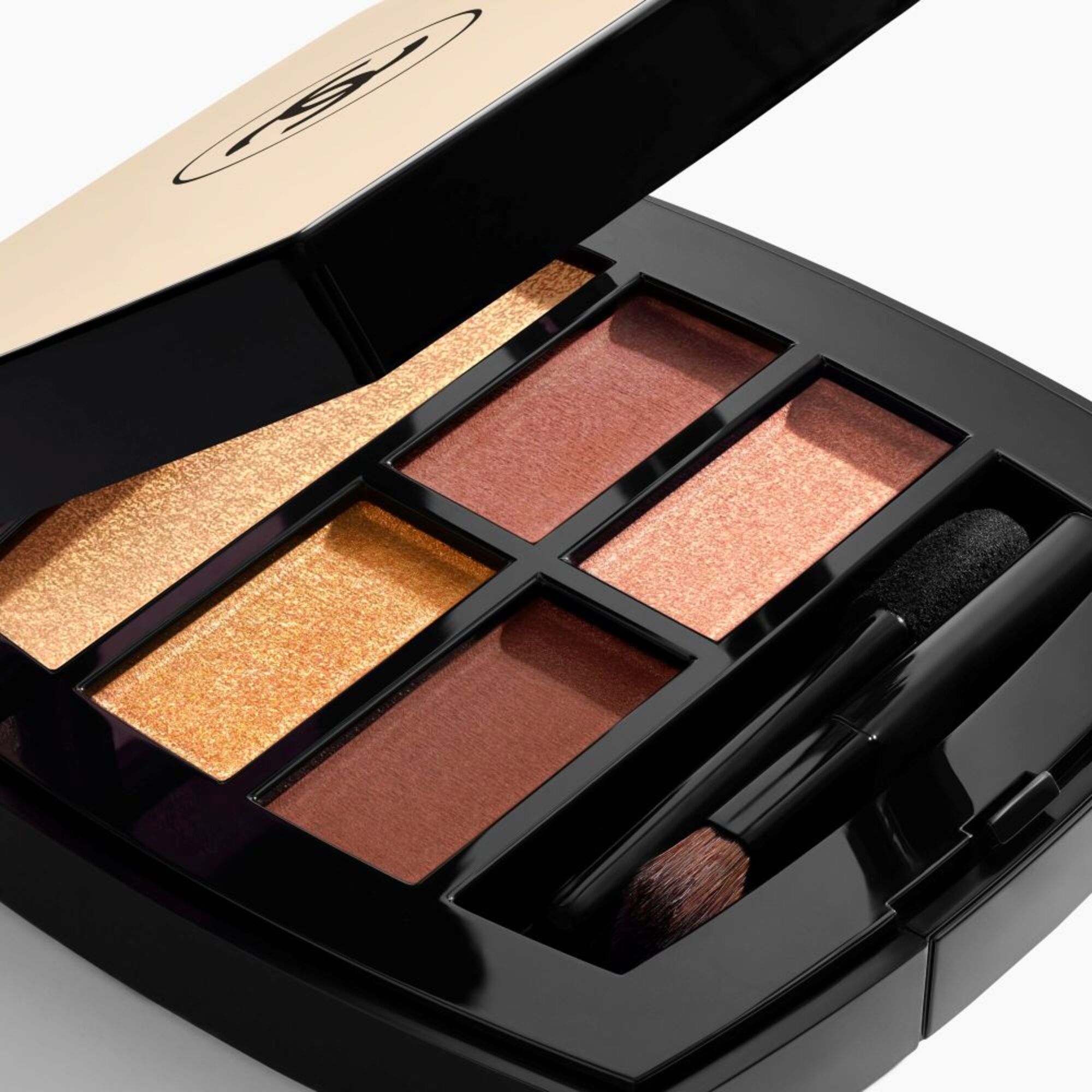 Lidschatten-Palette Für Einen Natürlichen Look