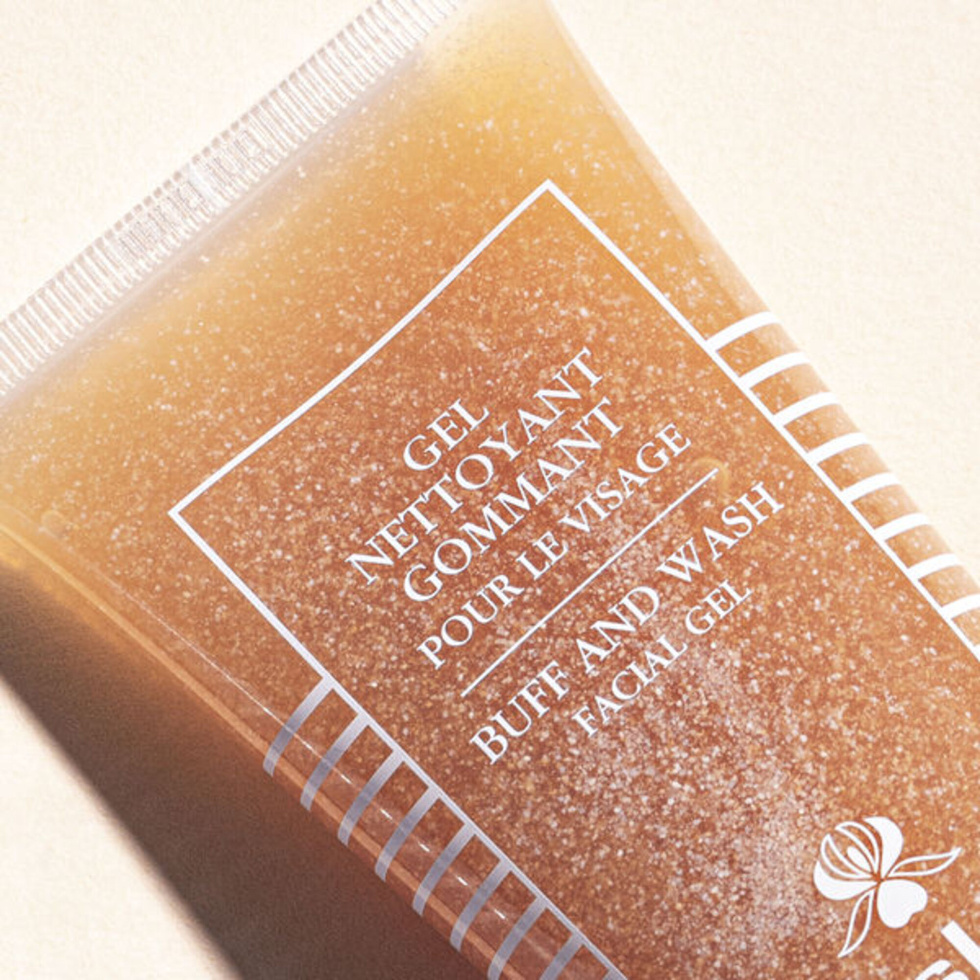 Reinigendes Gesichtspeeling