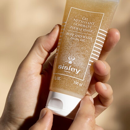 100 ML Sisley GEL NETTOYANT GOMMANT Reinigendes Gesichtspeeling  1 of 3 