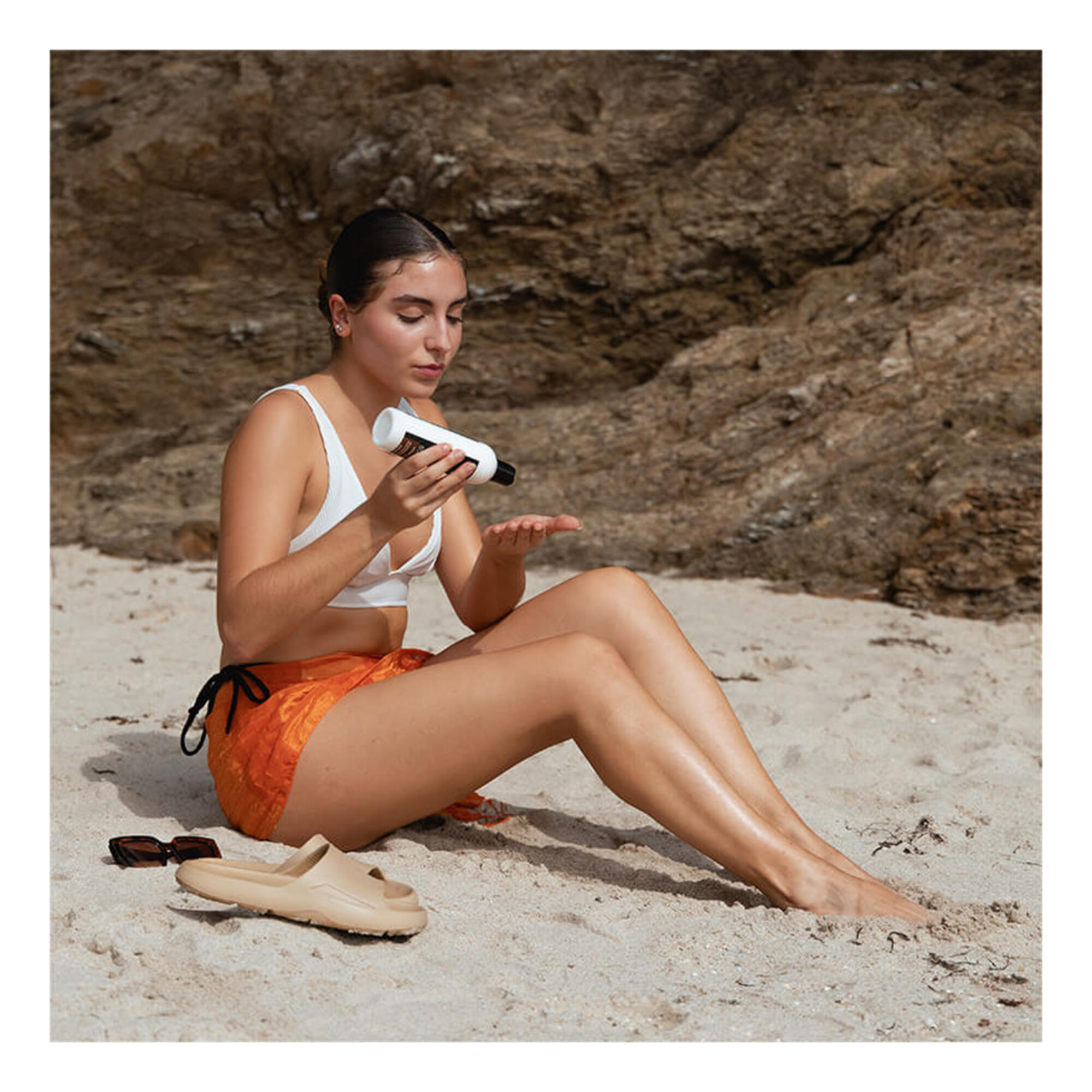 250 ML Vanessium Suncare Vanessium Suncare SUN KISS Bräunungsaktivierende Creme  1 of 3 