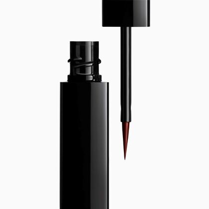  CHANEL CC LOOK XMAS HOCHPRÄZISER FLÜSSIGER EYELINER ‒ LANGANHALTEND UND WASSERFEST  1 of 6 