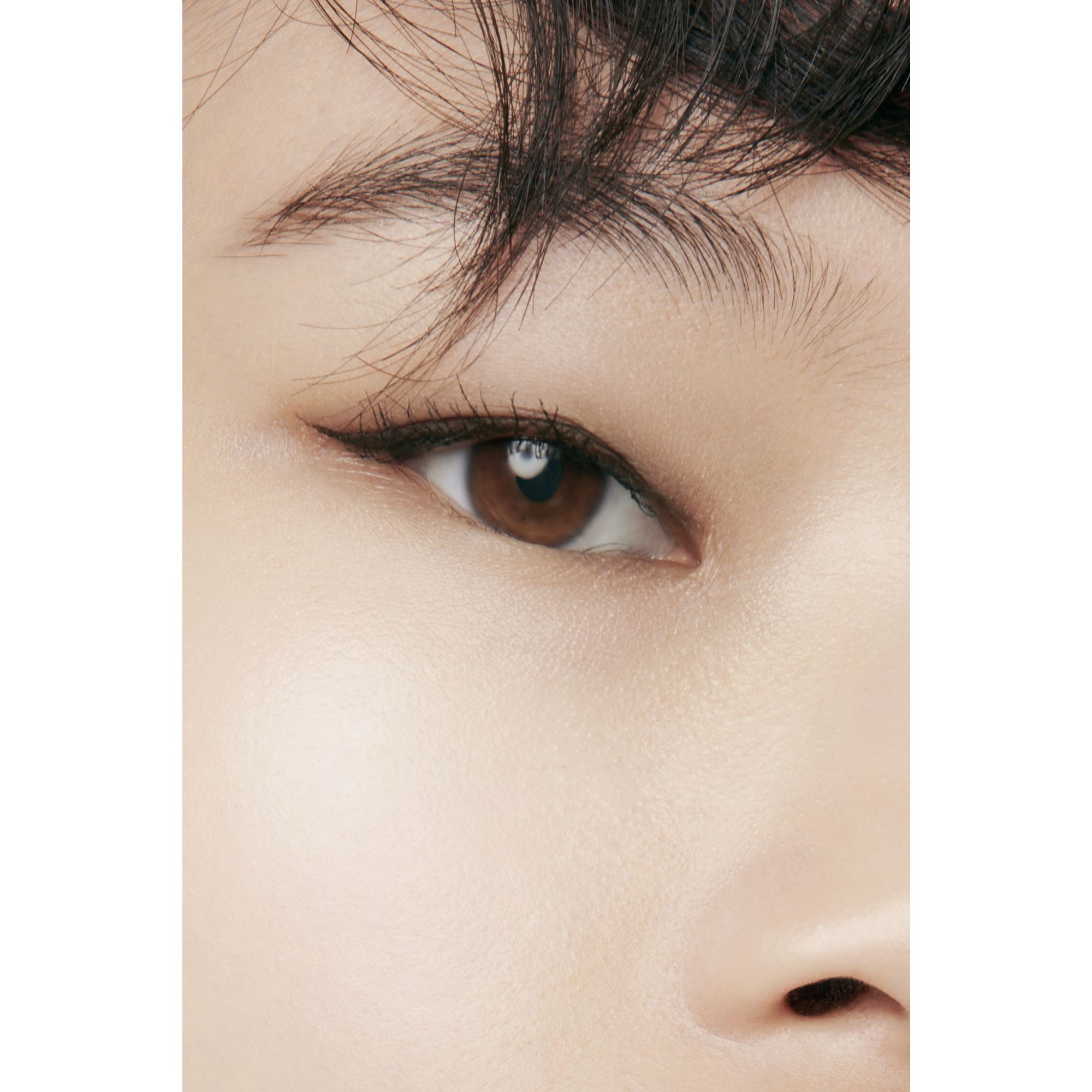  CHANEL LES BEIGES CORRECTEUR S�RUM CONCEALER Concealer  1 of 8 