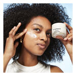 50 ML MAC HYPER REAL SKINCARE Moisturizing Cream  2 of 3 Moisturizing Cream