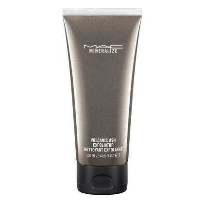 100 ML MAC MINERALIZE VOLCANIC ASH EXFOLI Volcanic Ash Exfoliator Peeling  1 of 1 