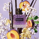 50 ML Valentino BORN IN ROMA DONNA PURPLE Eau de Parfum 2 of 6 Eau de Parfum