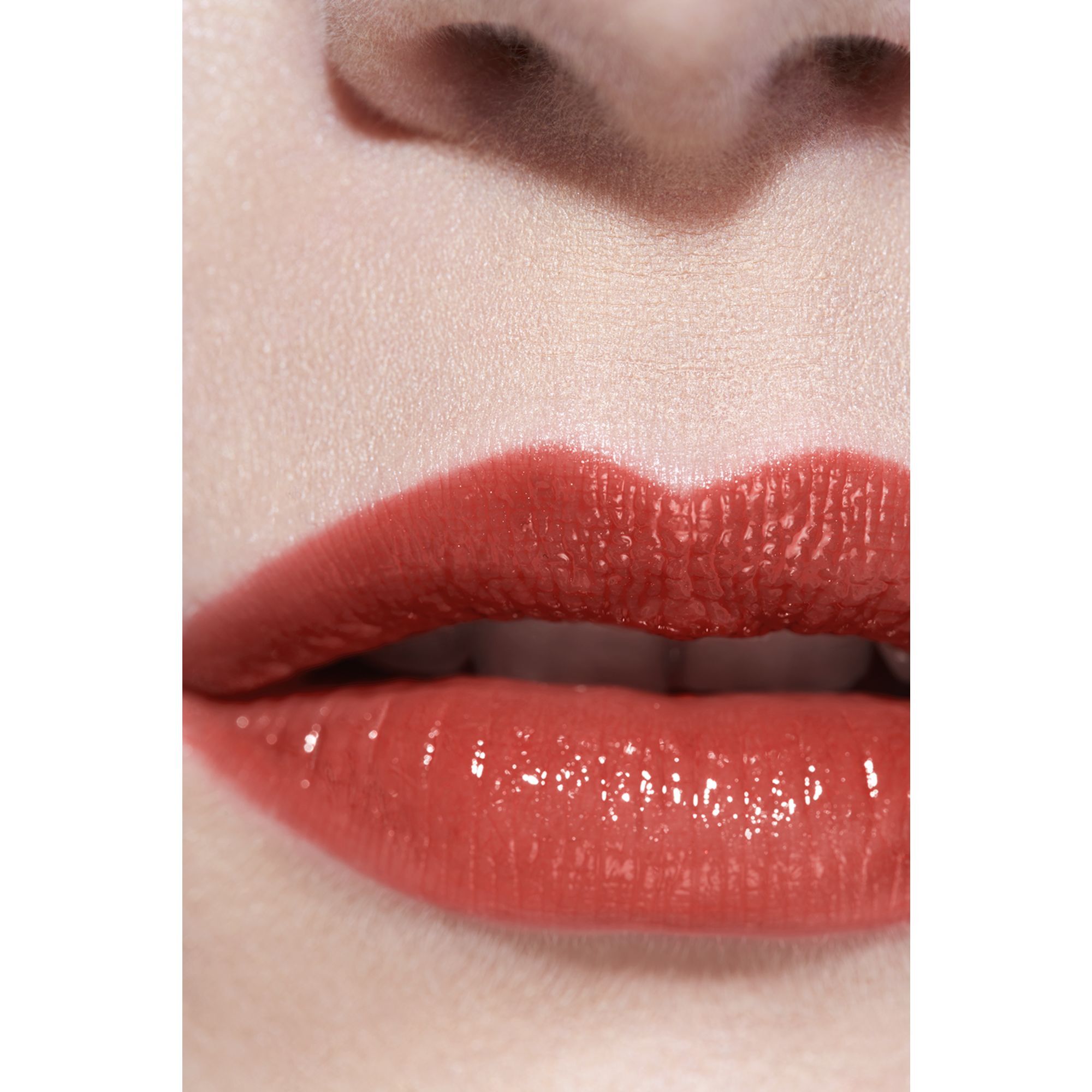 CHANEL ROUGE COCO FLASH Lippenstift 1 of 7