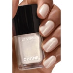  CHANEL LE VERNIS Make-up  5 of 8 Make-up