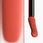 CHANEL ROUGE ALLURE LIQUID VELVET Der Intensive Matte Fluid-Lippenstift mit Ultra-Langem Halt 3 of 6 Der Intensive Matte Fluid-Lippenstift mit Ultra-Langem Halt