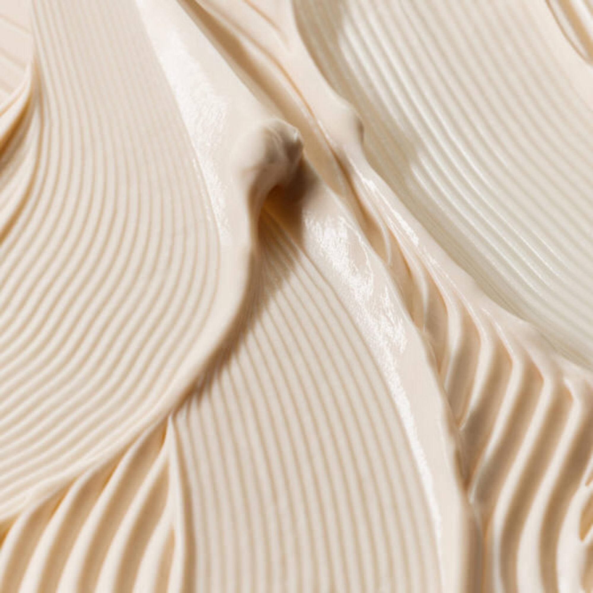 Umfassende Anti-Aging Pflege