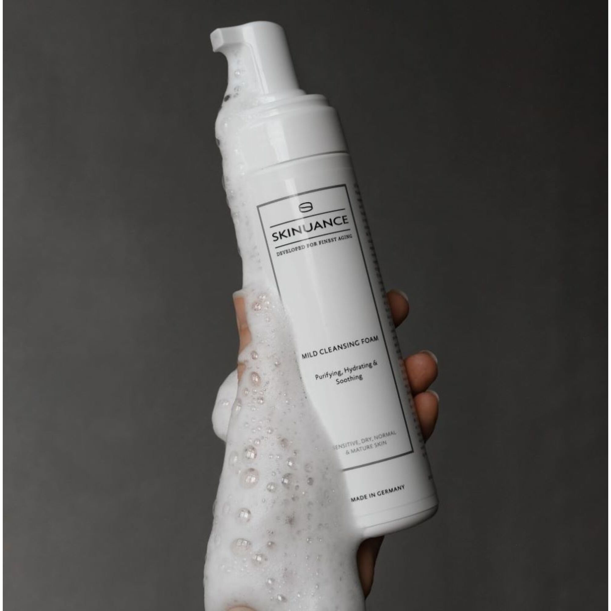 200 ML Skinuance CLEANSING Milder Reinigungsschaum  1 of 7 