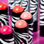 Sisley PHYTO-BLUSH TWIST Creme-Blush-Stift für ein langanhaltendes pudriges Finish 3 of 4 Creme-Blush-Stift für ein langanhaltendes pudriges Finish