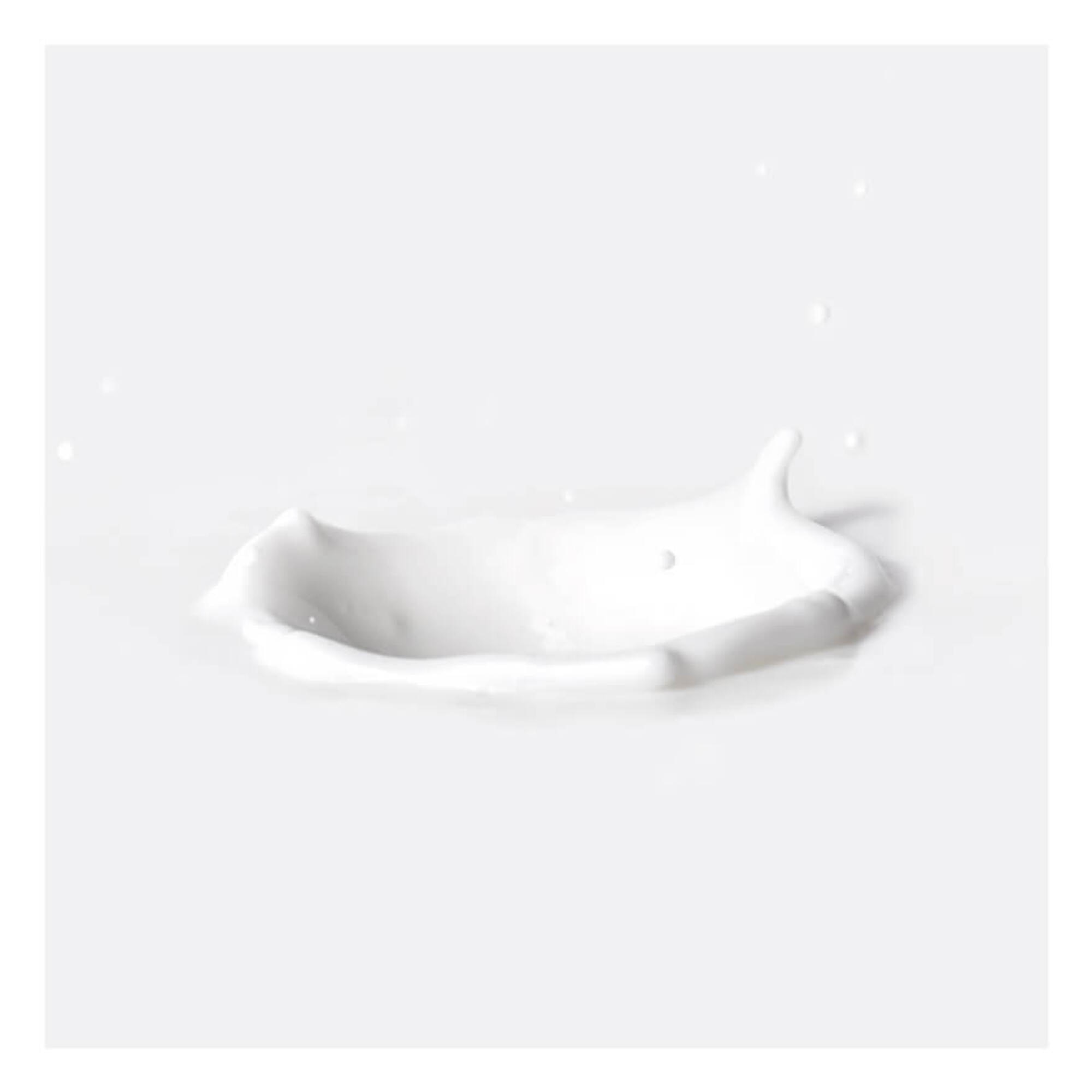 Moist. Cleansing Milk